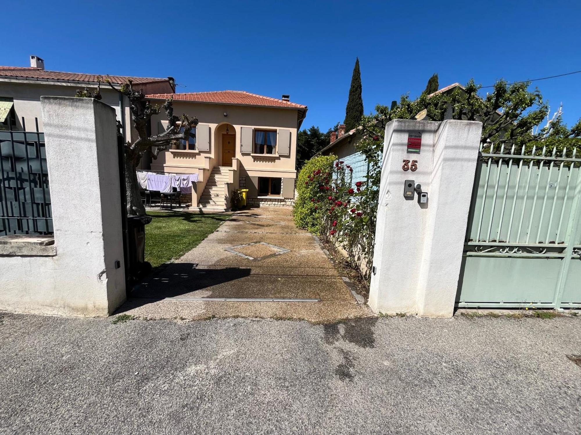 Maison Familiale 3 Chambres, Parking Gratuit Avinyon Dış mekan fotoğraf