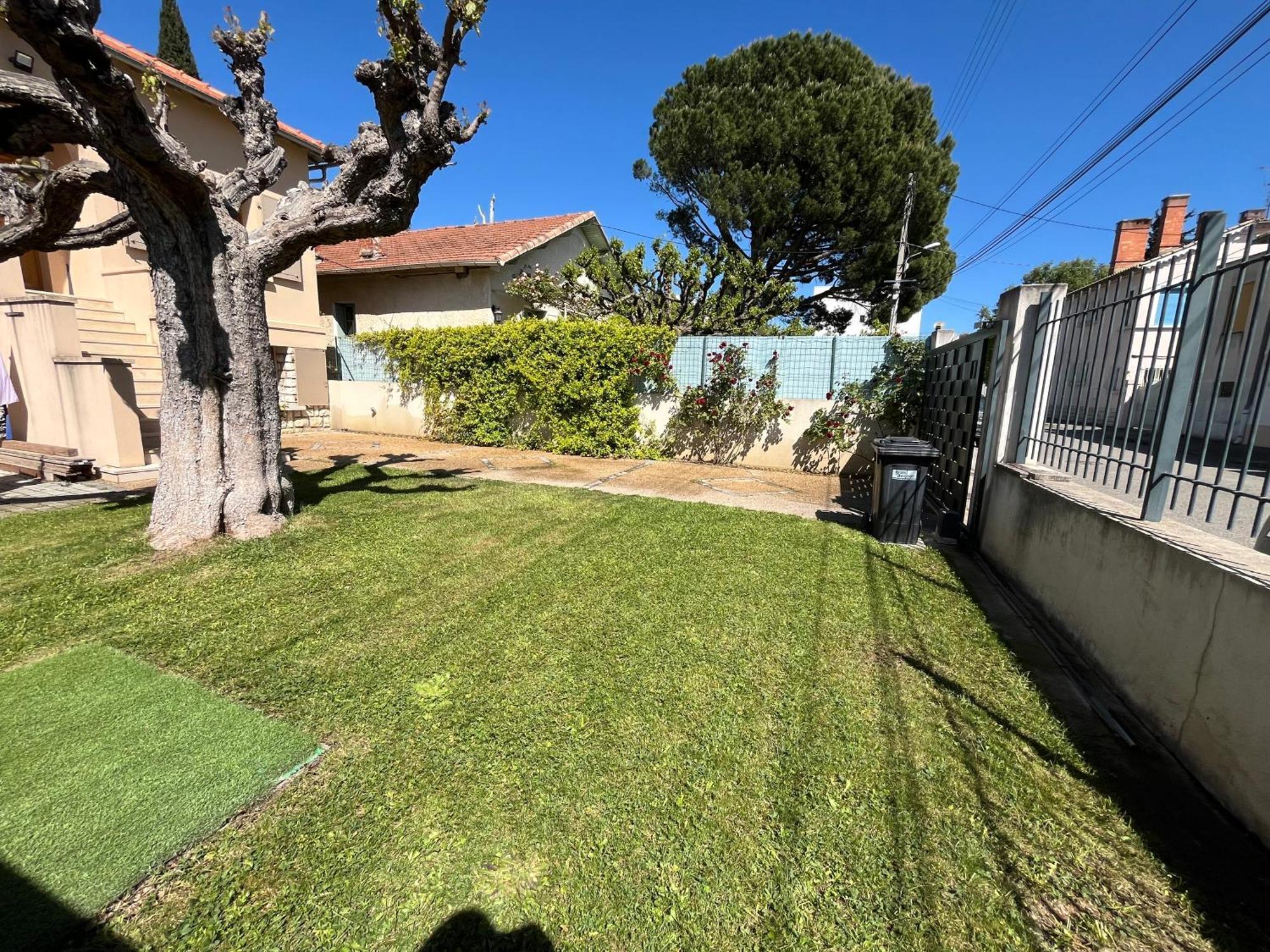 Maison Familiale 3 Chambres, Parking Gratuit Avinyon Dış mekan fotoğraf